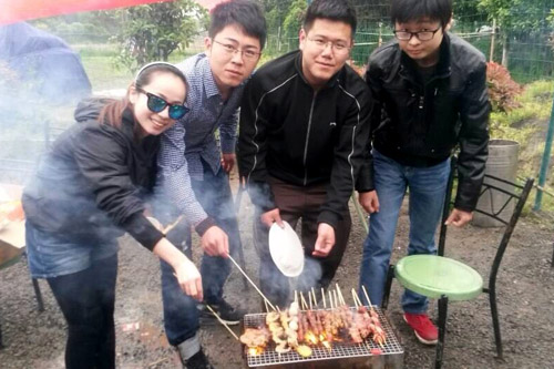 20140419优德88文创园党支部举行自驾游户外烧烤活动 (2).jpg